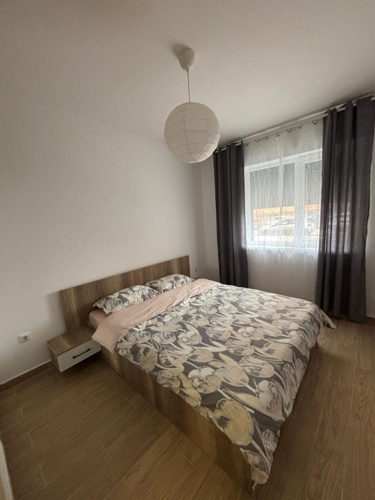 Militari Comfort Apartment Roşu Eksteriør bilde